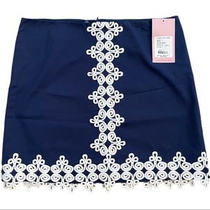 Lilly navy/appliqué mini skirt, size 4 (NWT!)